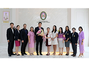 คณบดีคณะมนุษยศาสตร์และสังคมศาสตร์
ร่วมแสดงความยินดี
ผู้อำนวยการสำนักงานอธิการบดี