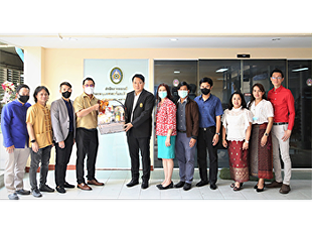 Geographic and Geoinformatics Program,
Faculty of Humanities and Social
Sciences, organized activities to
publicize the curriculum and provide
guidance for further study to students
Mr. Pornsamit Chaisamithikul, Head of
Geographic and Geoinformatics Progr